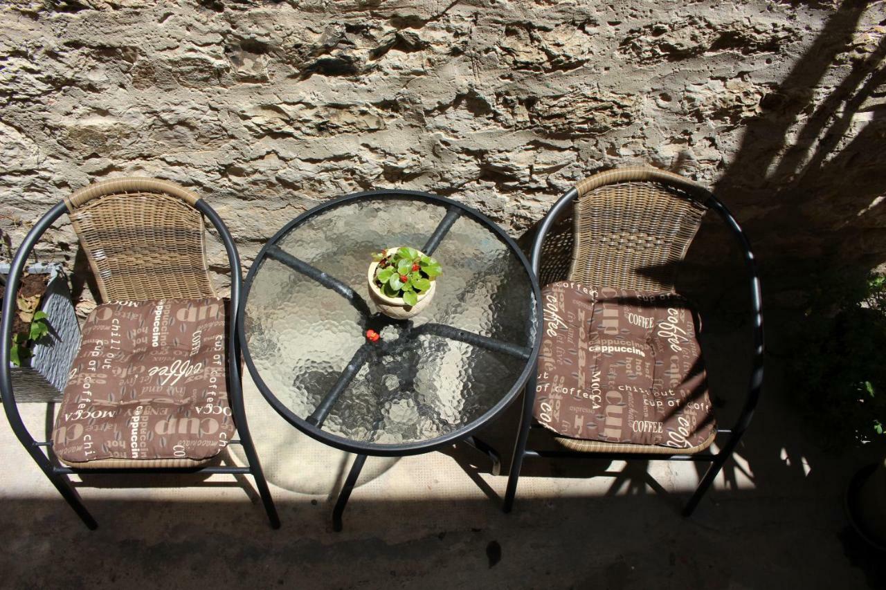 Street Garden Apartment Hvar Town Exterior photo